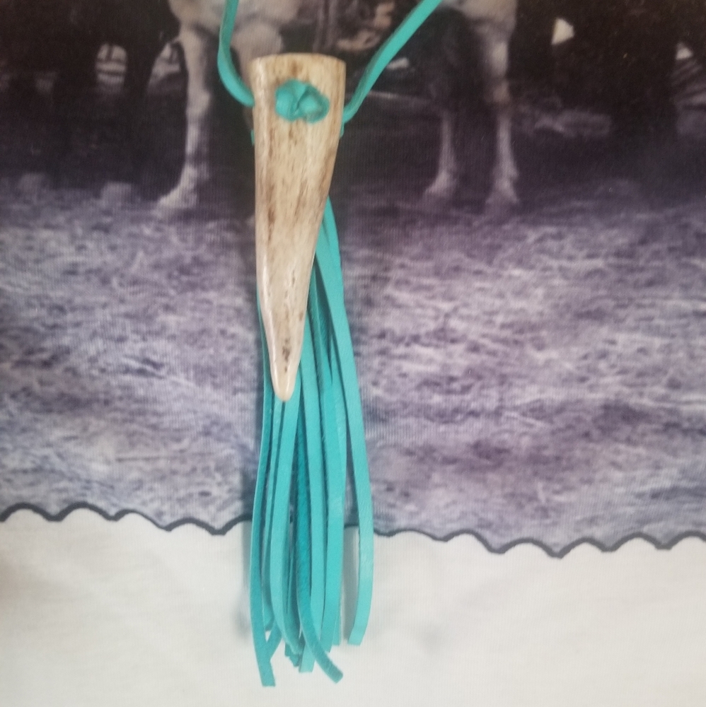 VINTAGE ELK HORN & LEATHER NECKLACE
